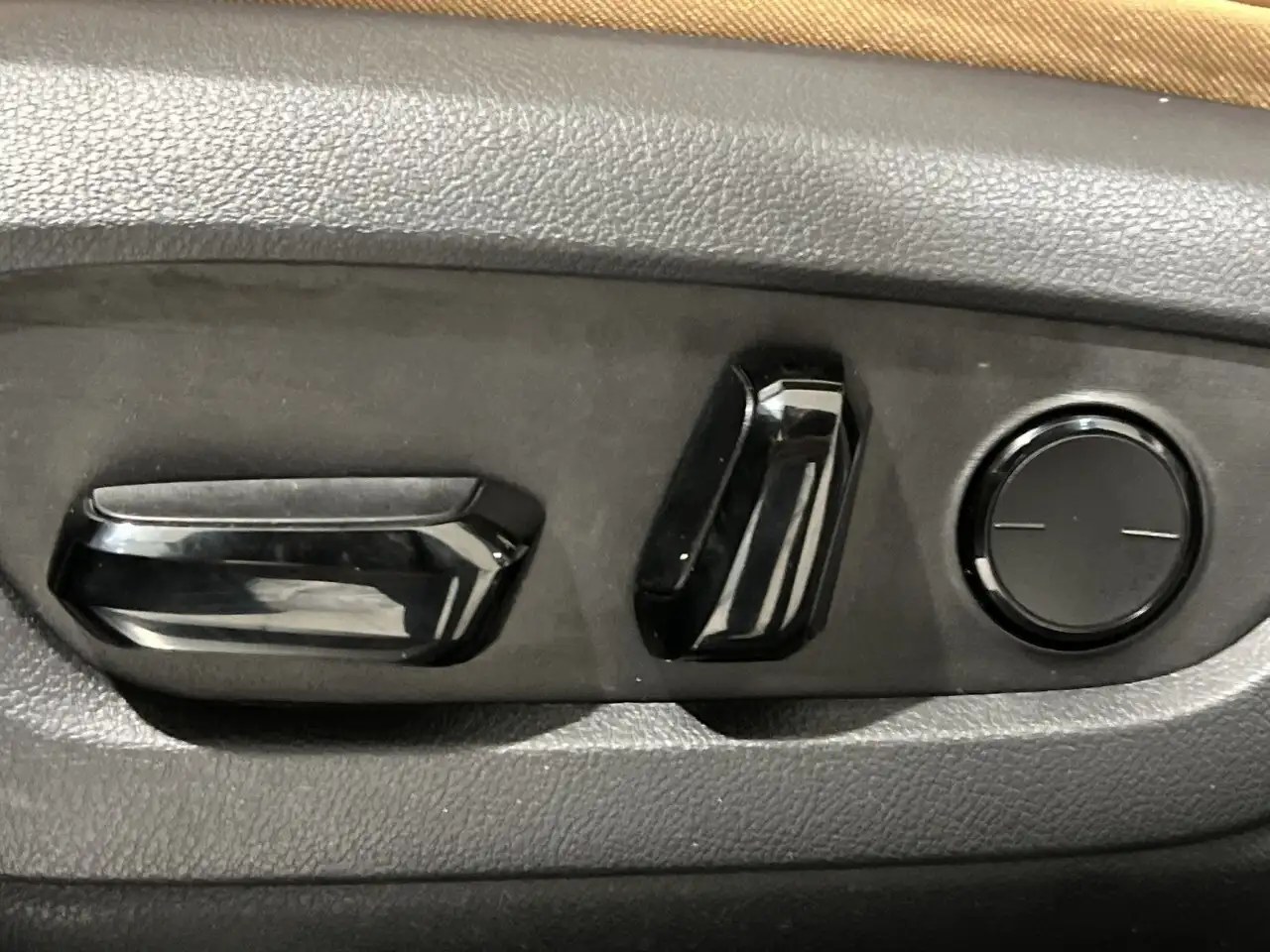 Lexus NX - Image 12