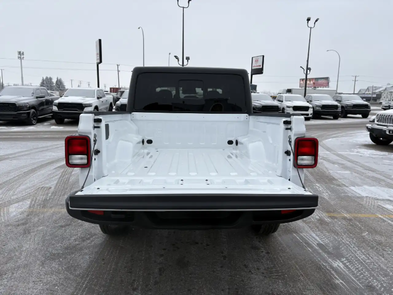 Jeep Gladiator - Image 10