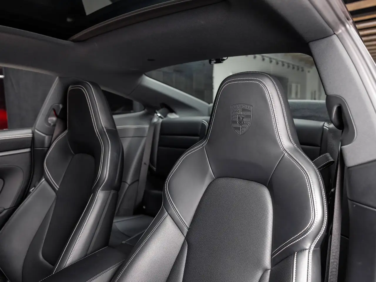 Porsche 911 - Image 10