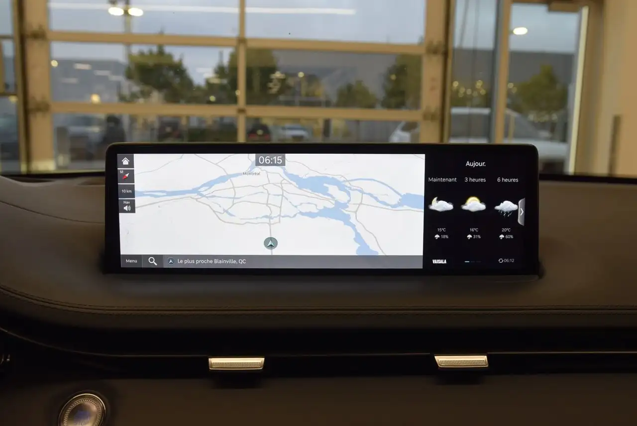 Genesis GV70 - Image 27