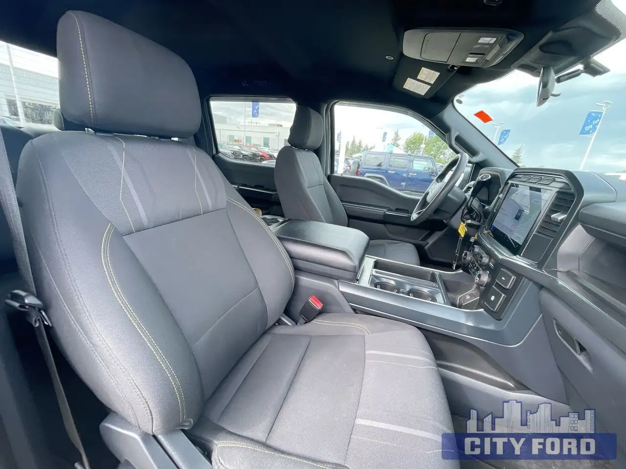 Ford F-150 - Image 23