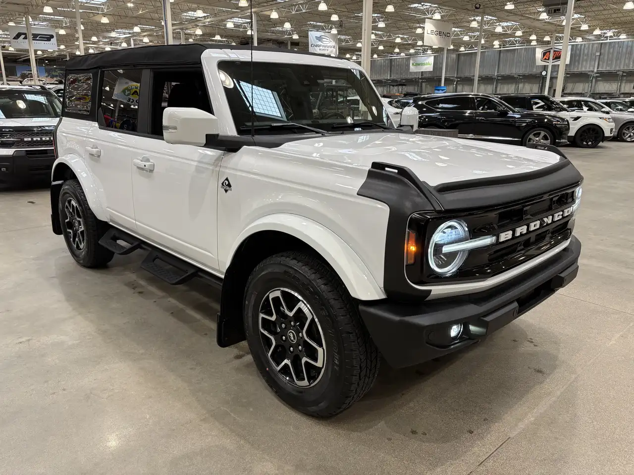 Ford Bronco - Image 2