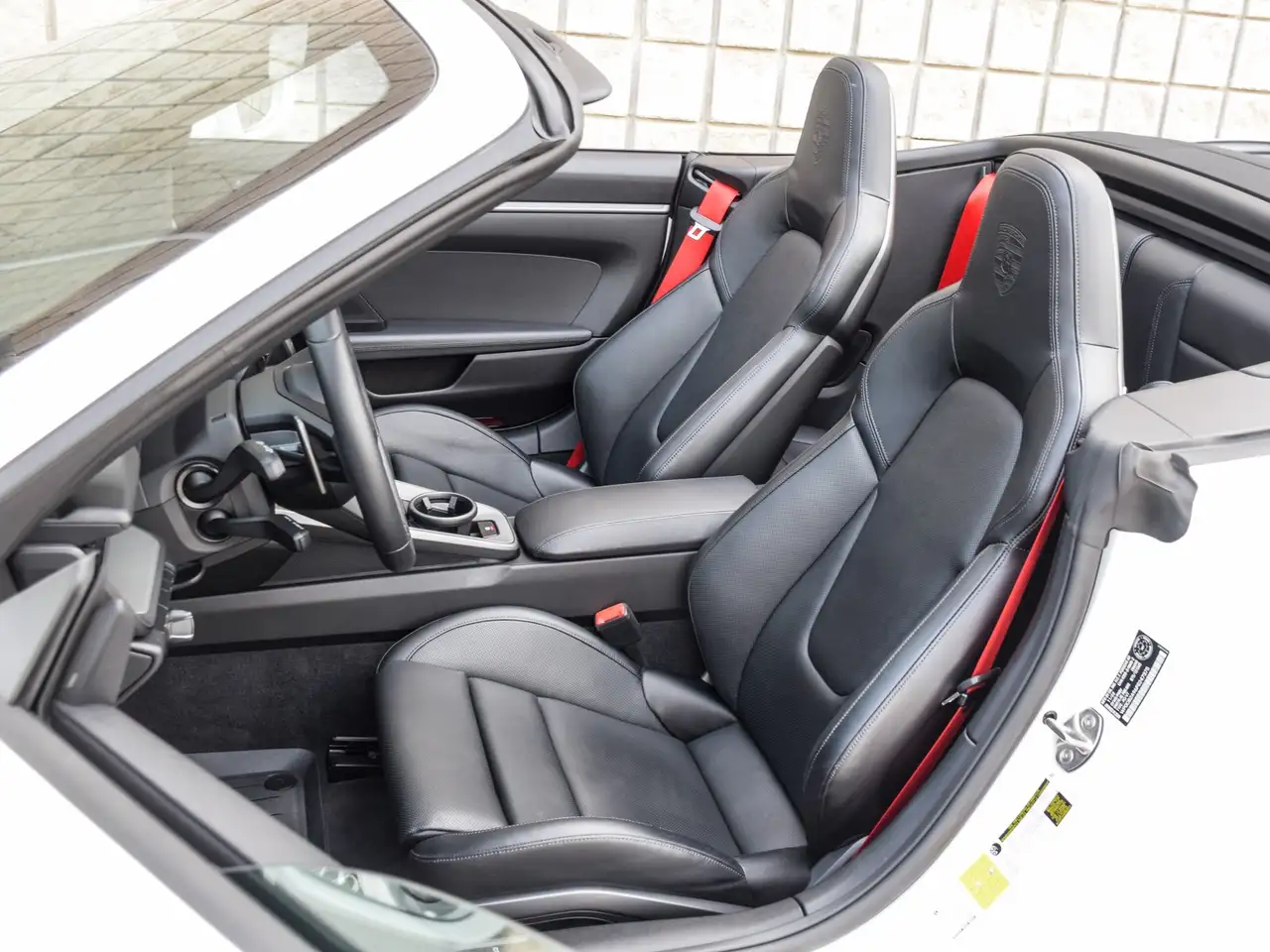 Porsche 911 - Image 14