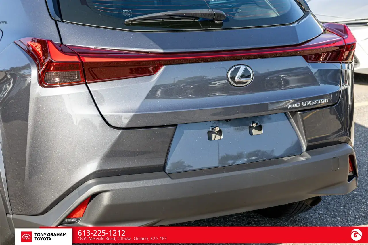 Lexus UX - Image 8