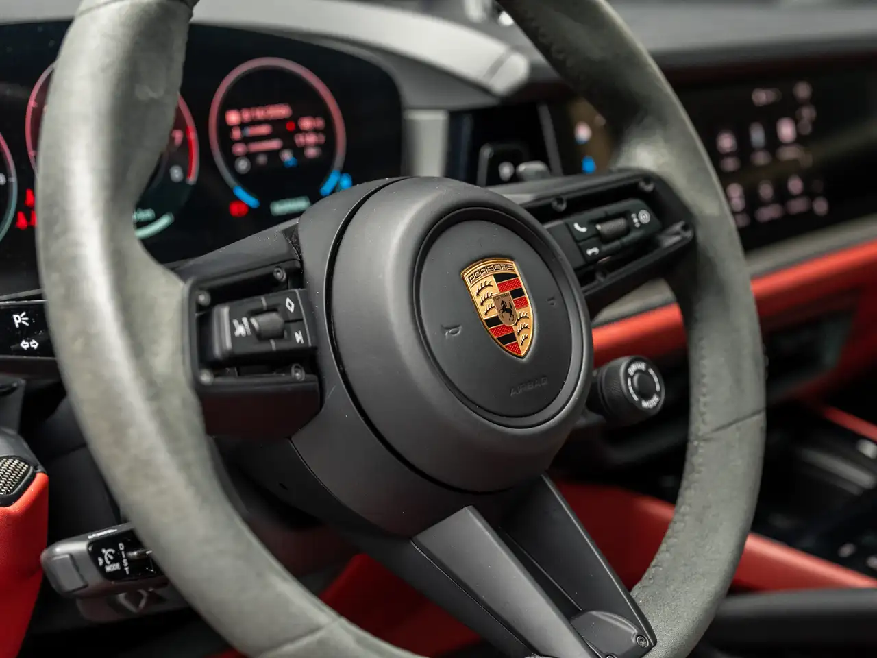 Porsche Cayenne - Image 8