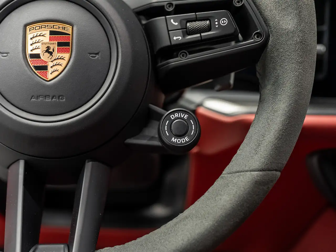 Porsche Cayenne - Image 14