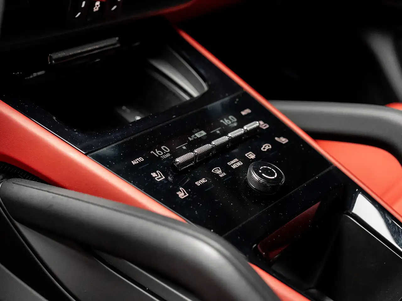 Porsche Cayenne - Image 18