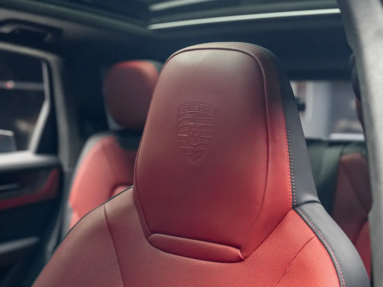 Porsche Cayenne - Image 12