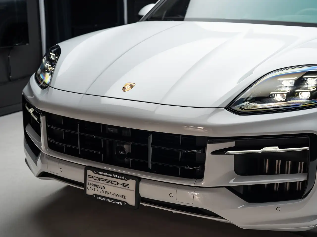 Porsche Cayenne - Image 28
