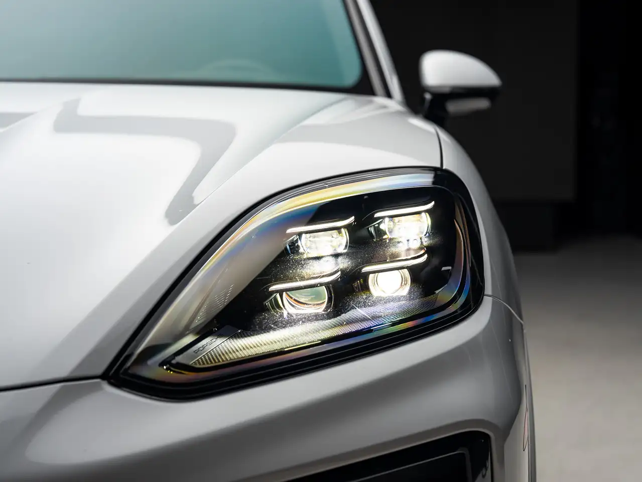 Porsche Cayenne - Image 25