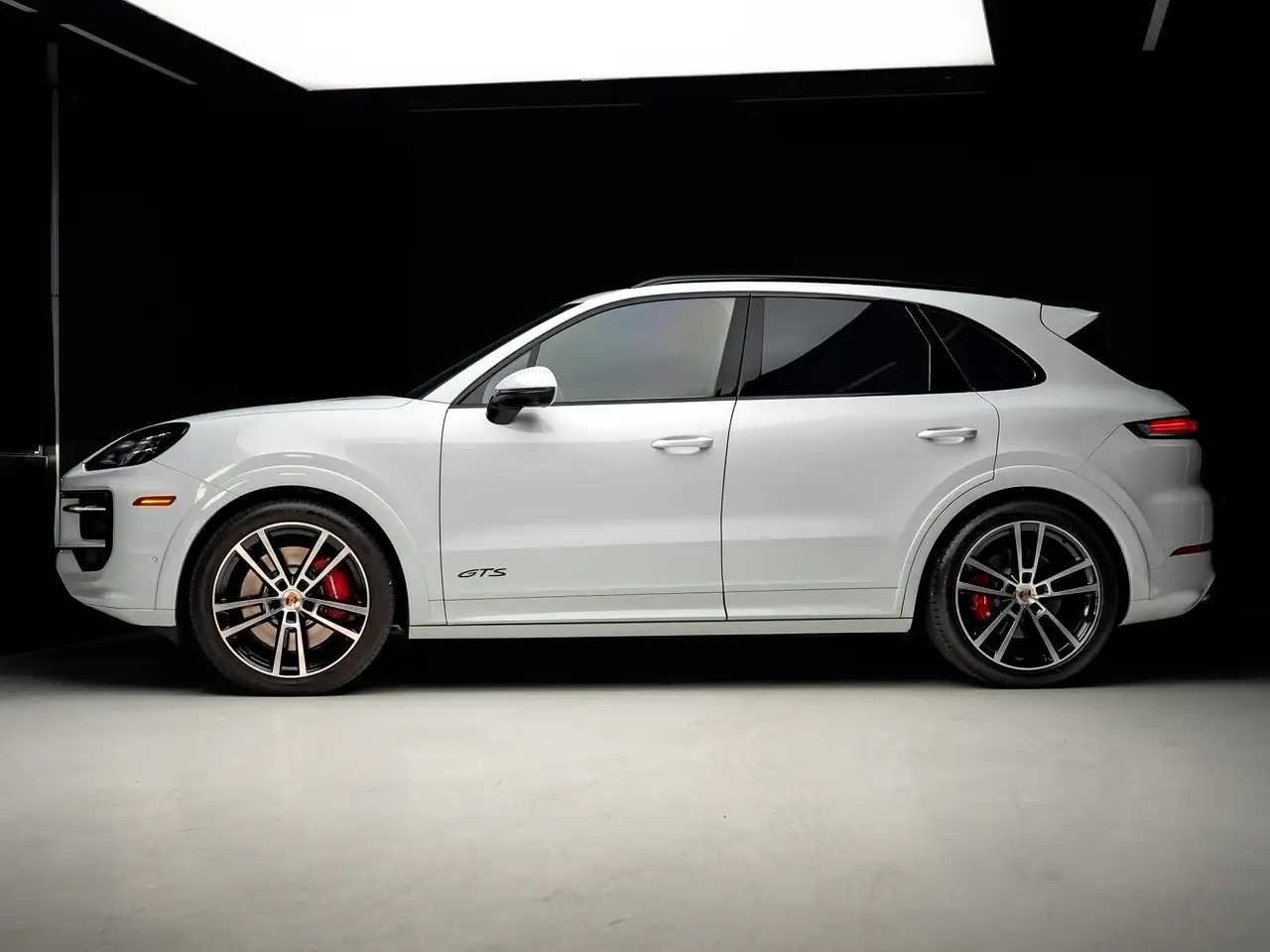 Porsche Cayenne - Image 7