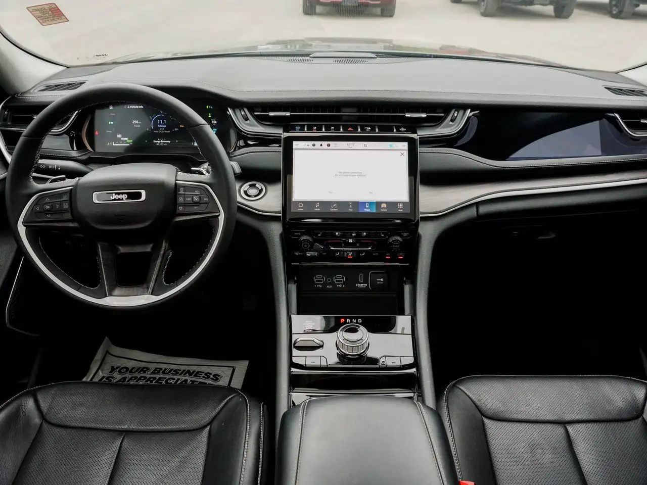 Jeep Grand Cherokee - Image 15