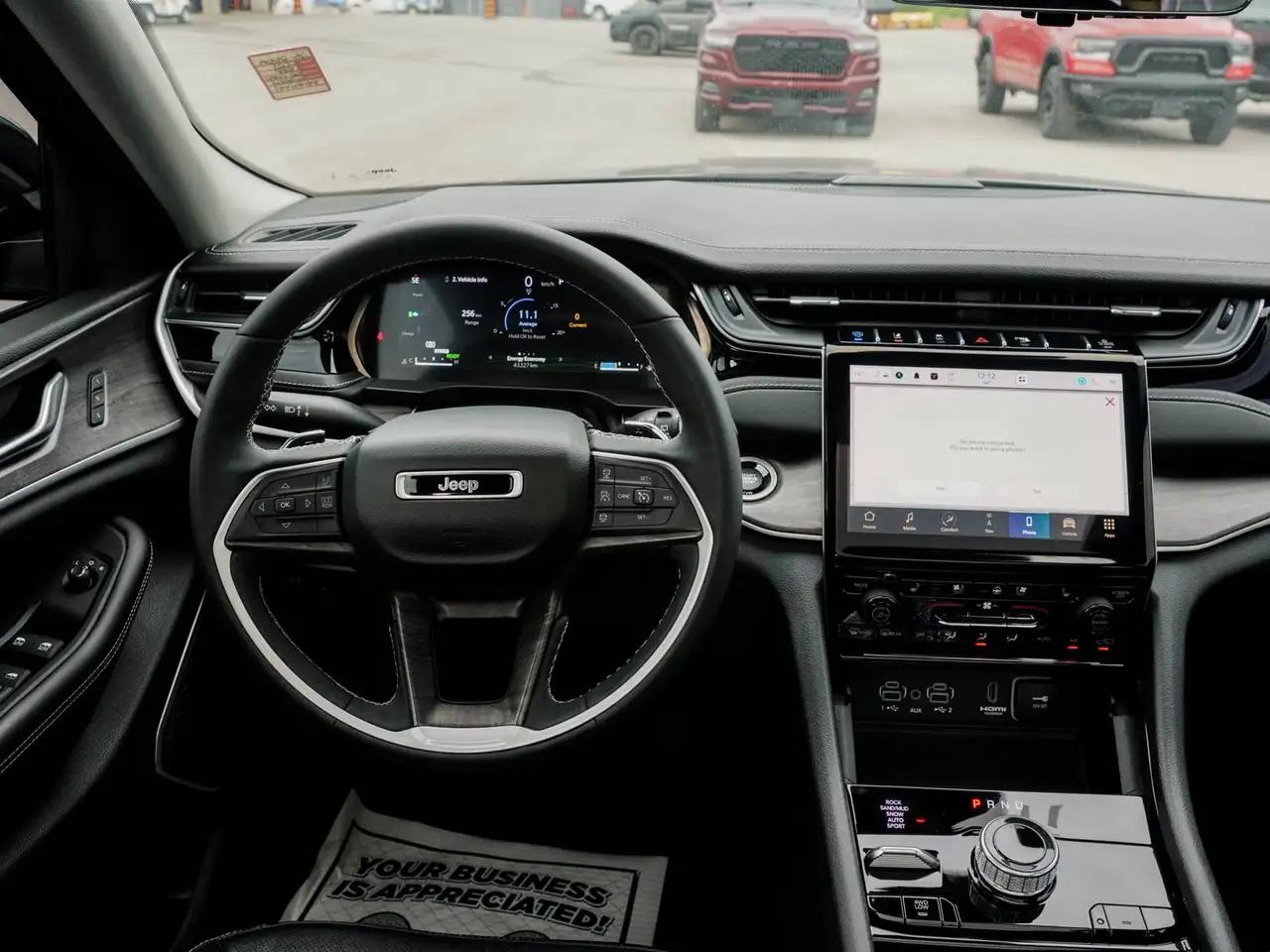 Jeep Grand Cherokee - Image 16