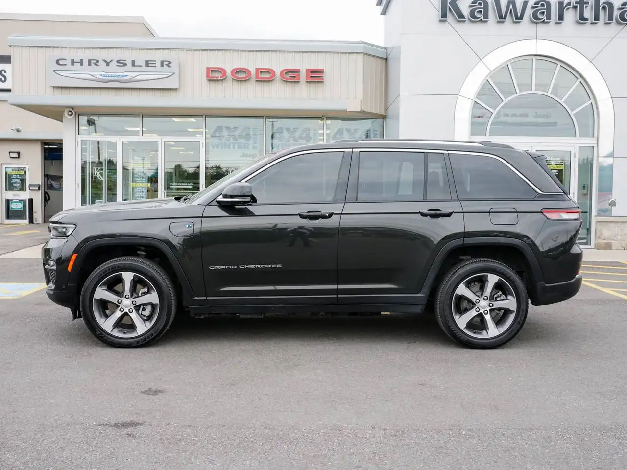 Jeep Grand Cherokee - Image 3