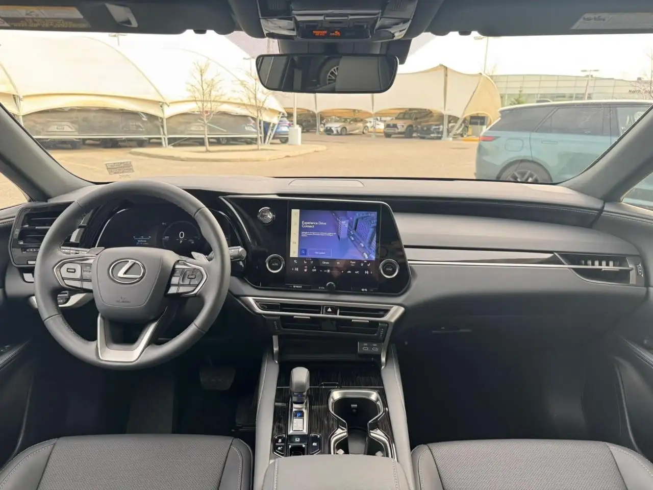 Lexus RX 350h - Image 12