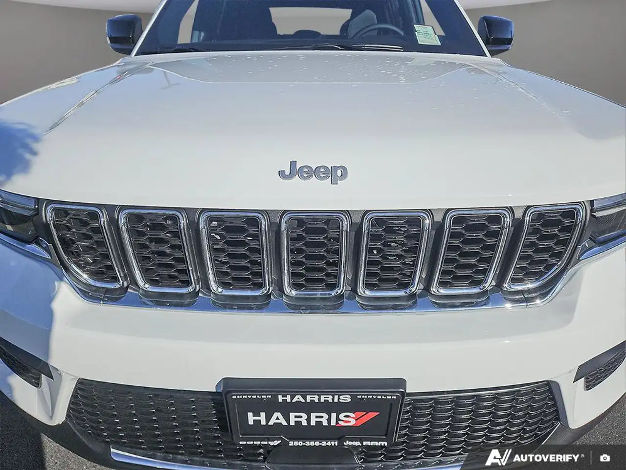 Jeep Grand Cherokee - Image 9