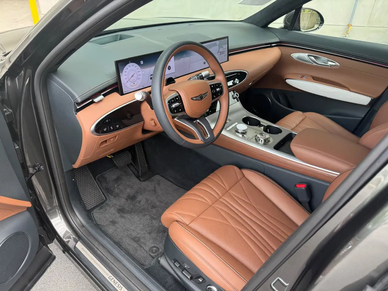 Genesis GV70 - Image 9