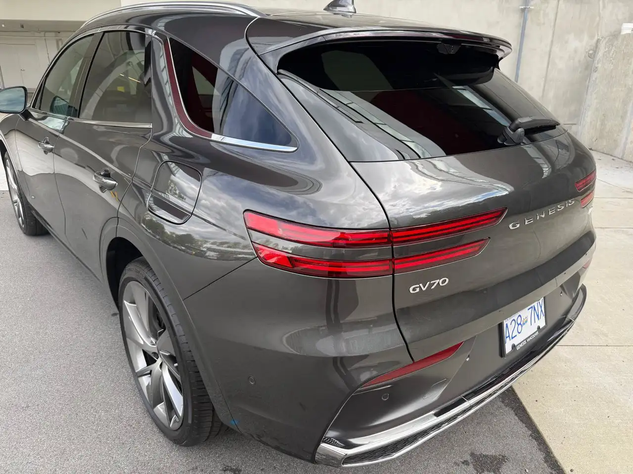 Genesis GV70 - Image 7