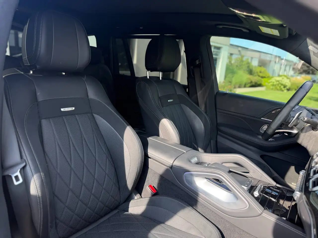 Mercedes-Benz GLS - Image 25