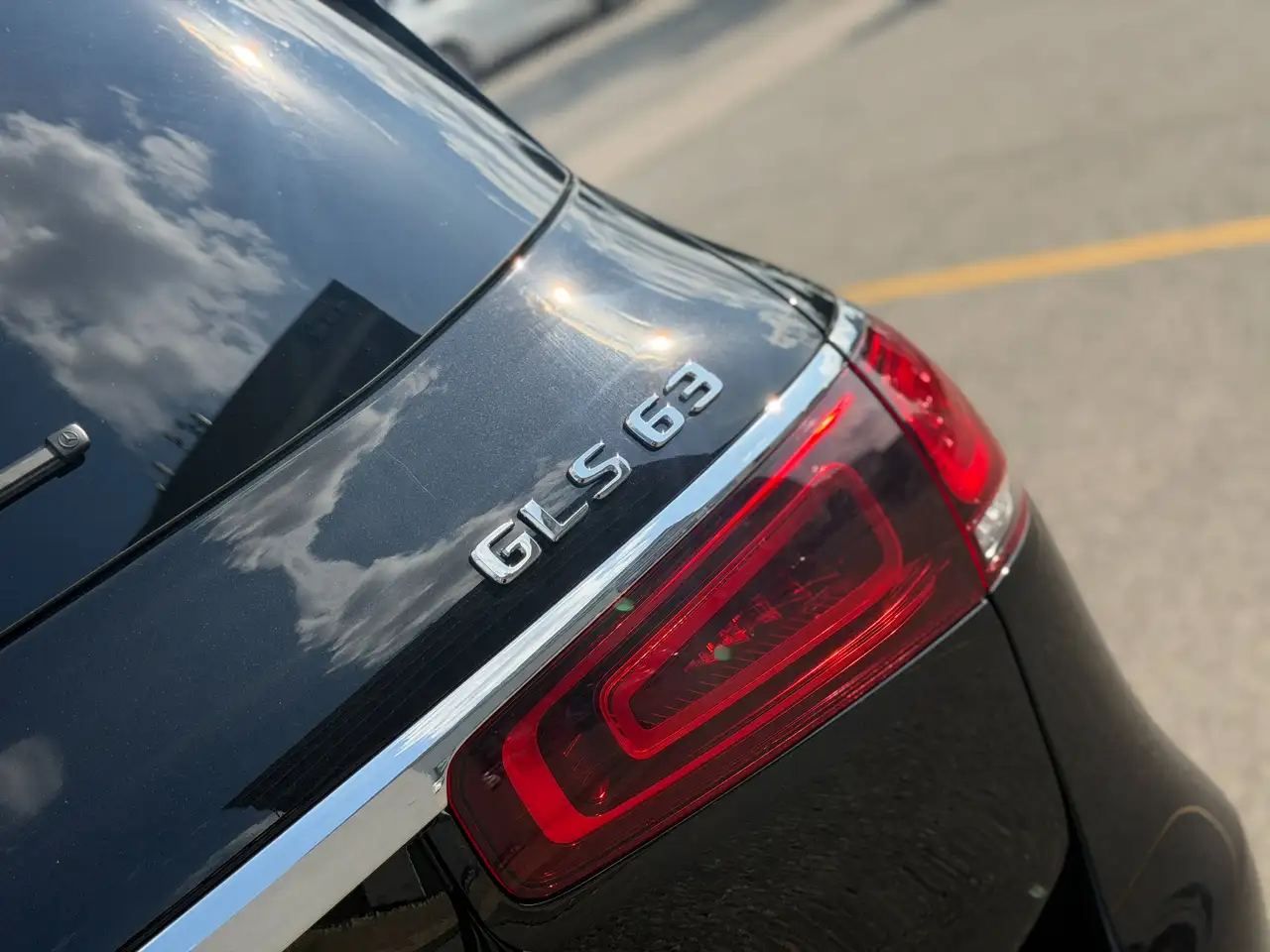 Mercedes-Benz GLS - Image 14