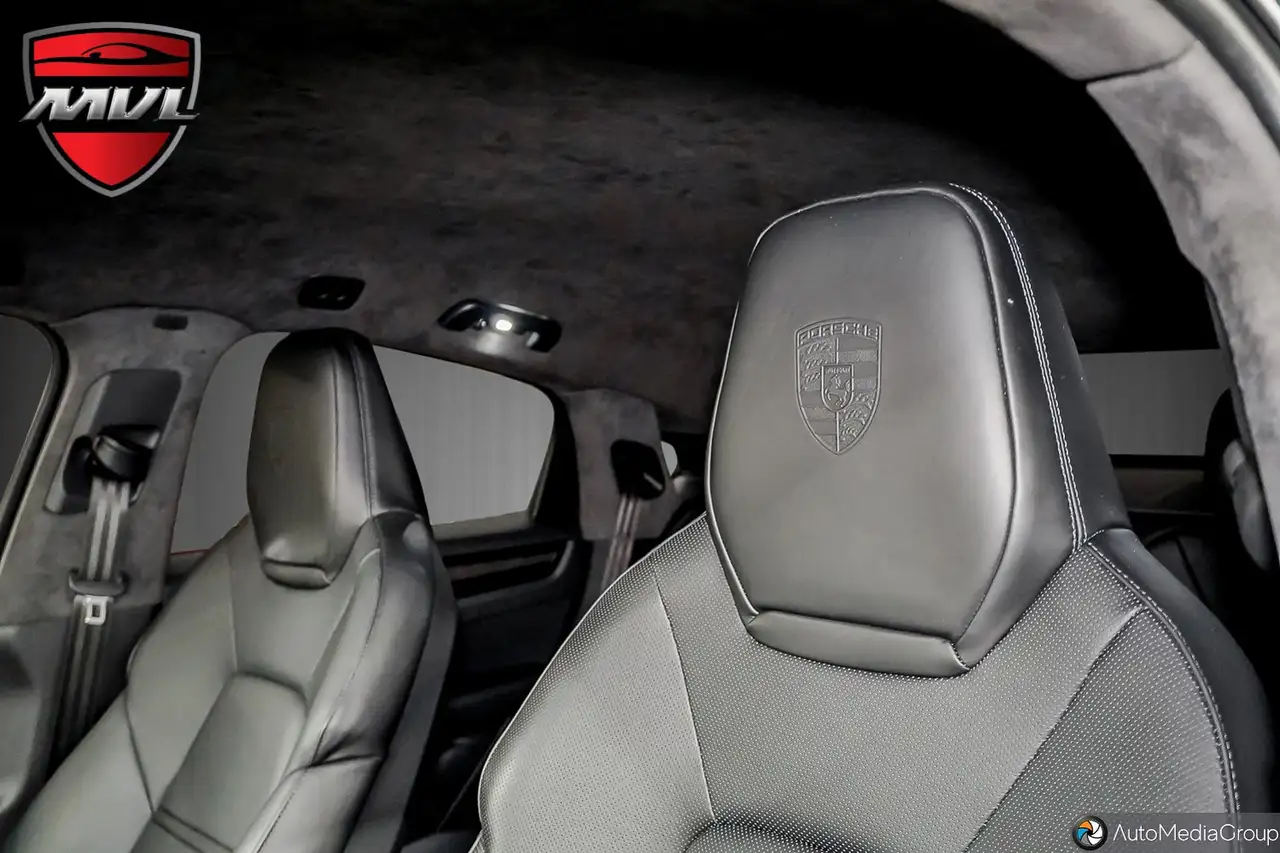 Porsche Cayenne - Image 24