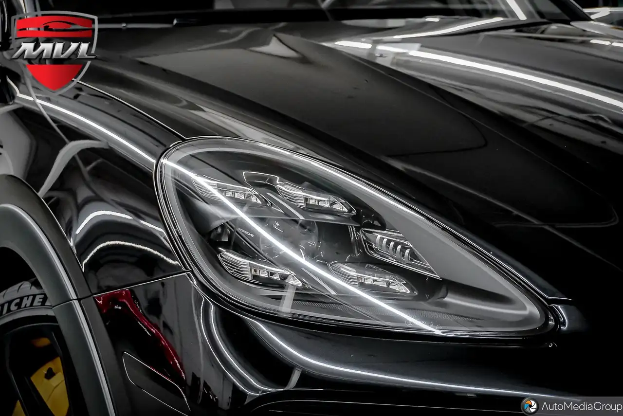 Porsche Cayenne - Image 3