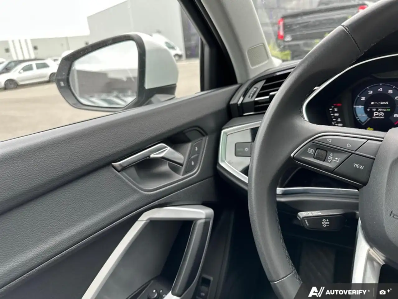 Audi Q3 - Image 16