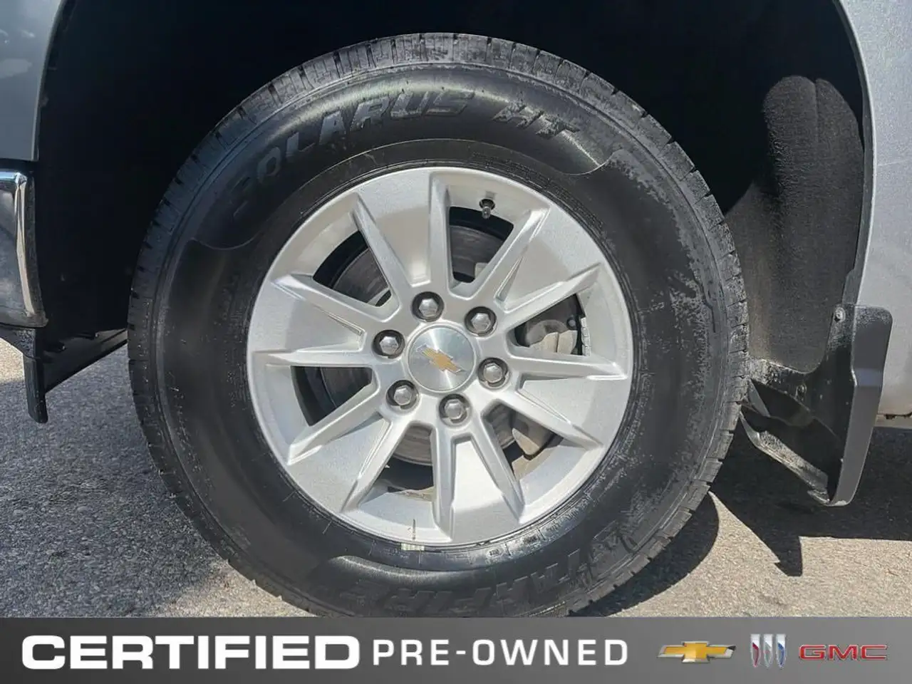 Chevrolet Silverado 1500 - Image 20
