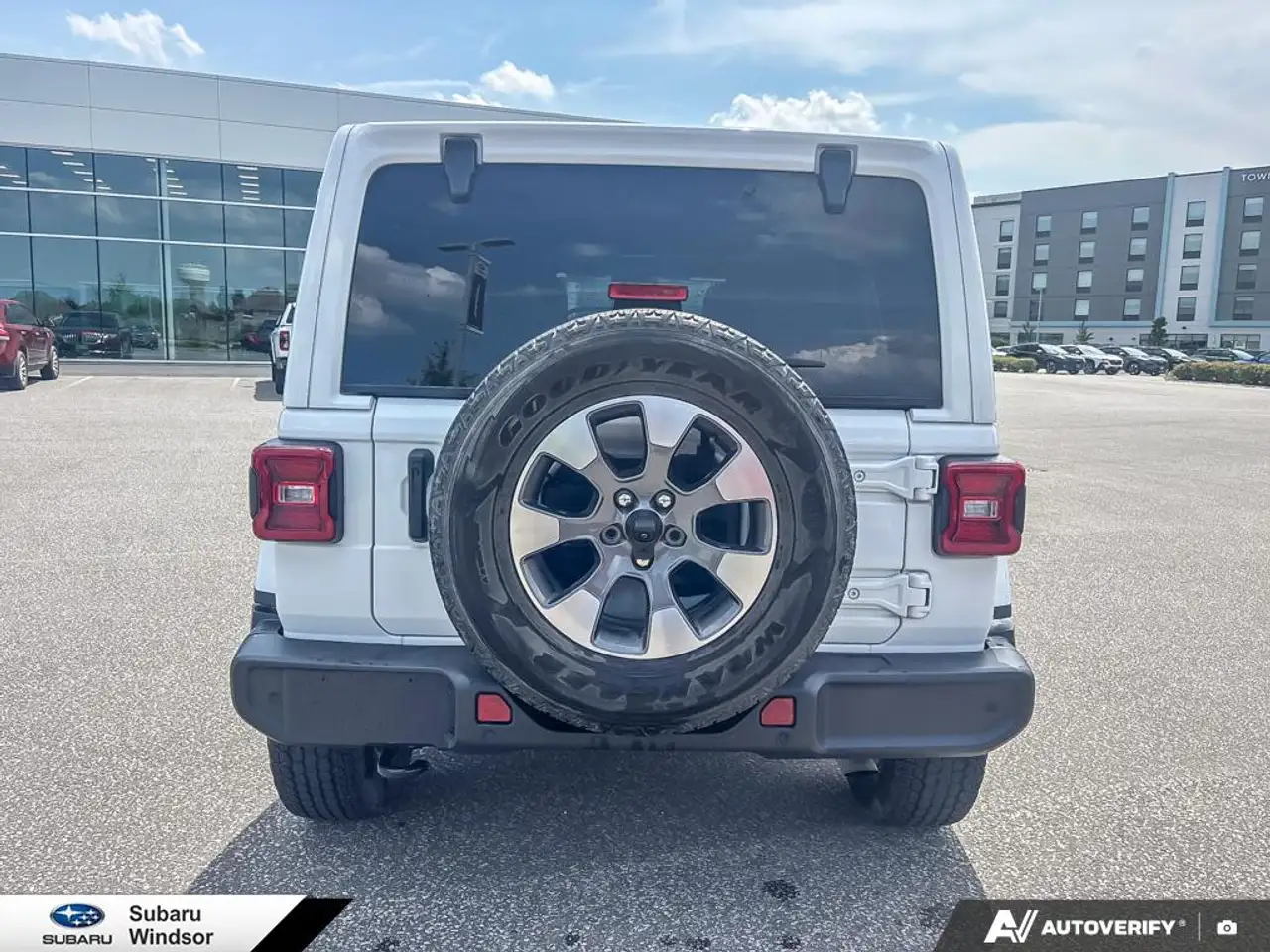 Jeep Wrangler - Image 8