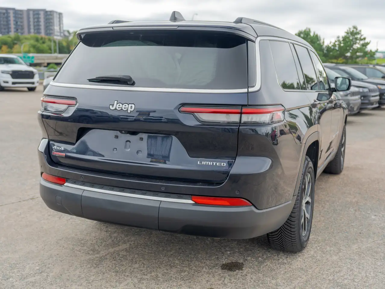 Jeep Grand Cherokee - Image 7