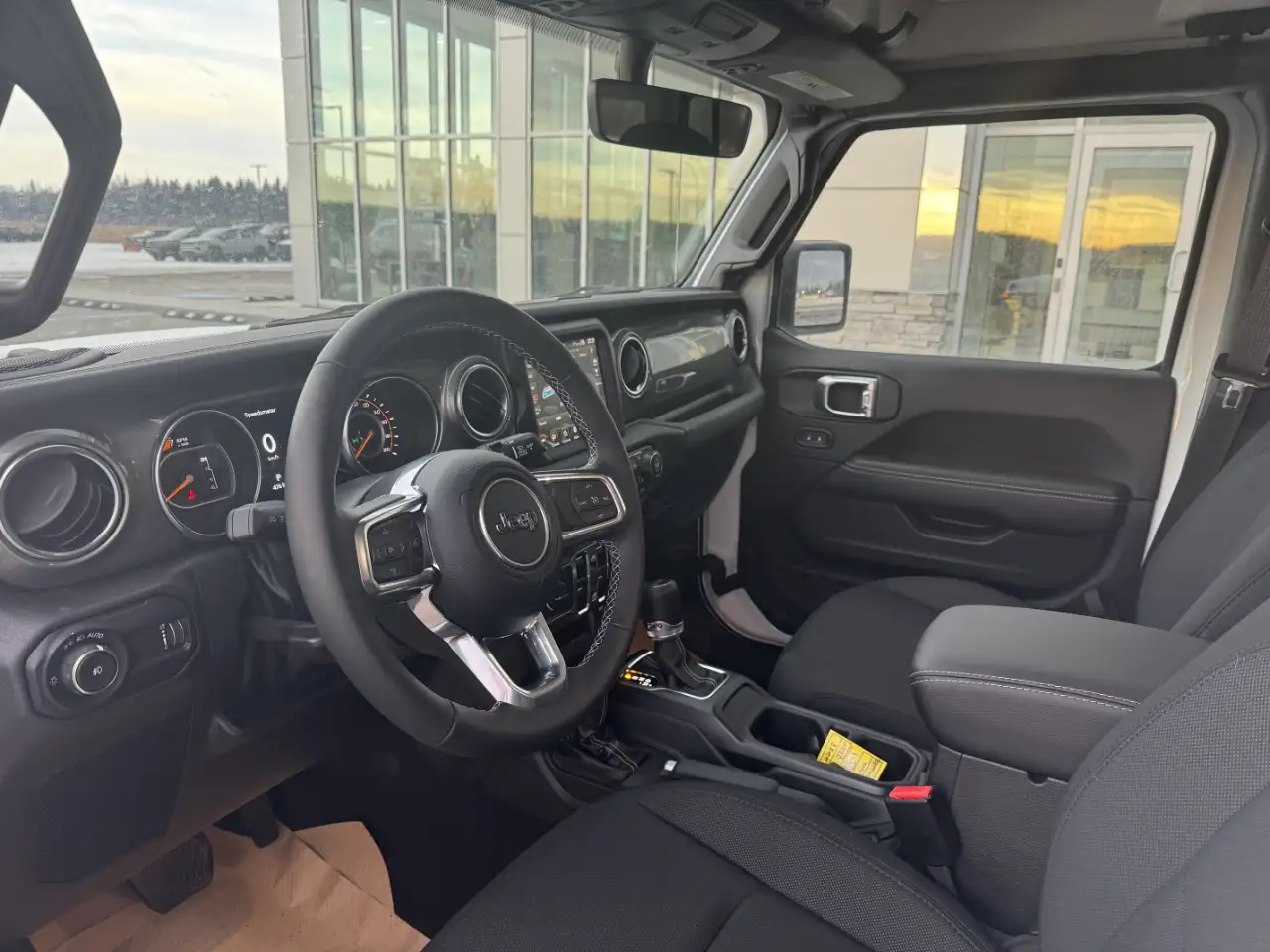 Jeep Wrangler - Image 13