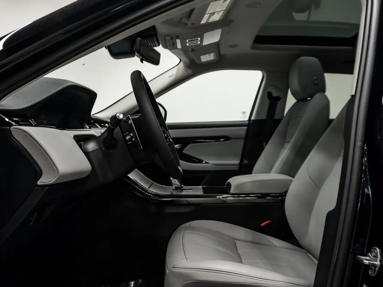 Land Rover Range Rover Evoque - Image 32
