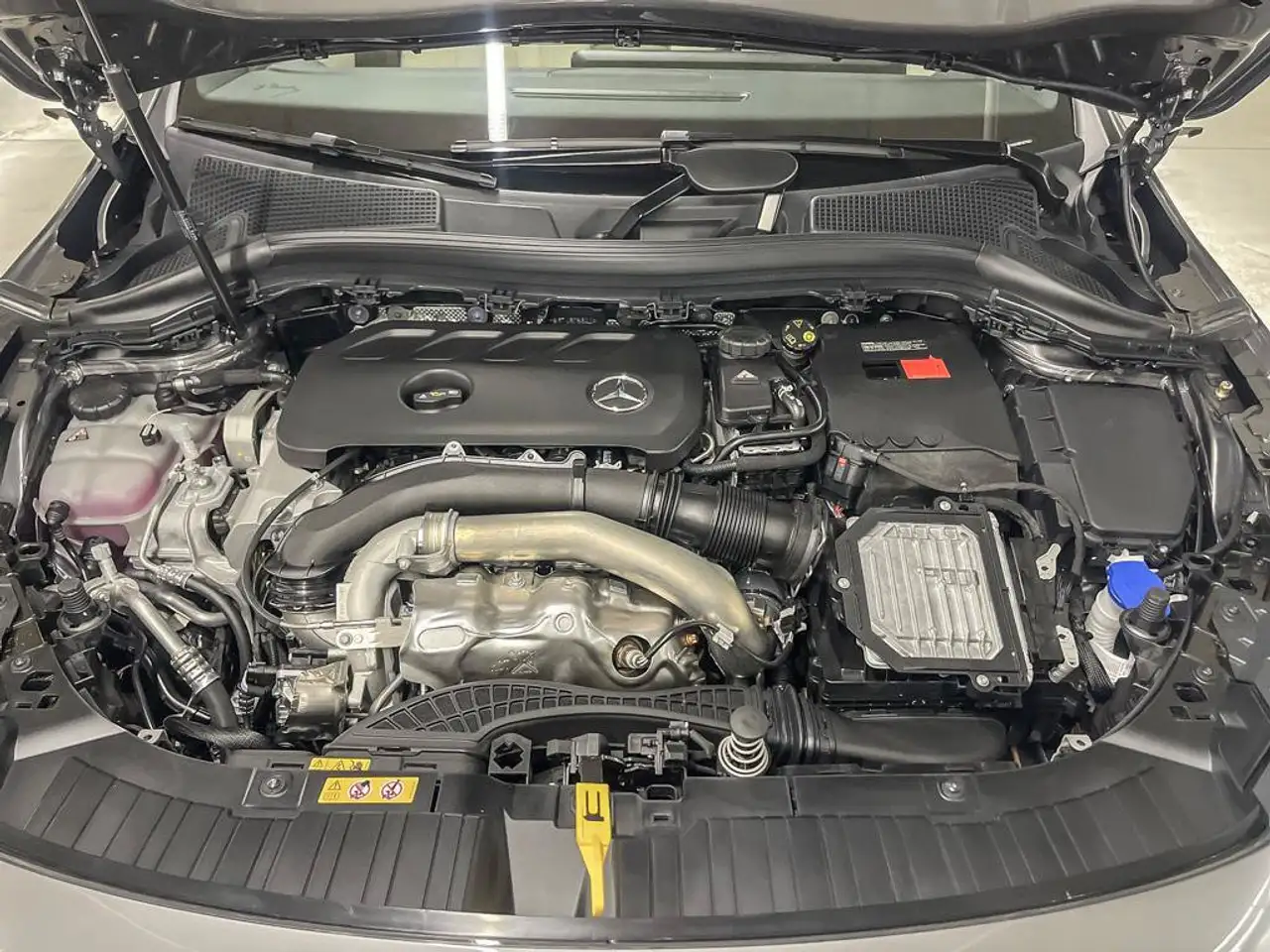 Mercedes-Benz GLA - Image 20