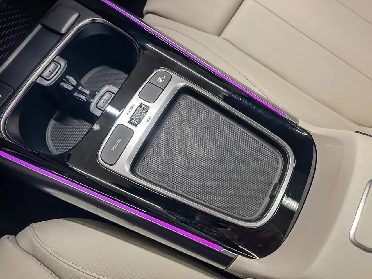 Mercedes-Benz GLA - Image 17