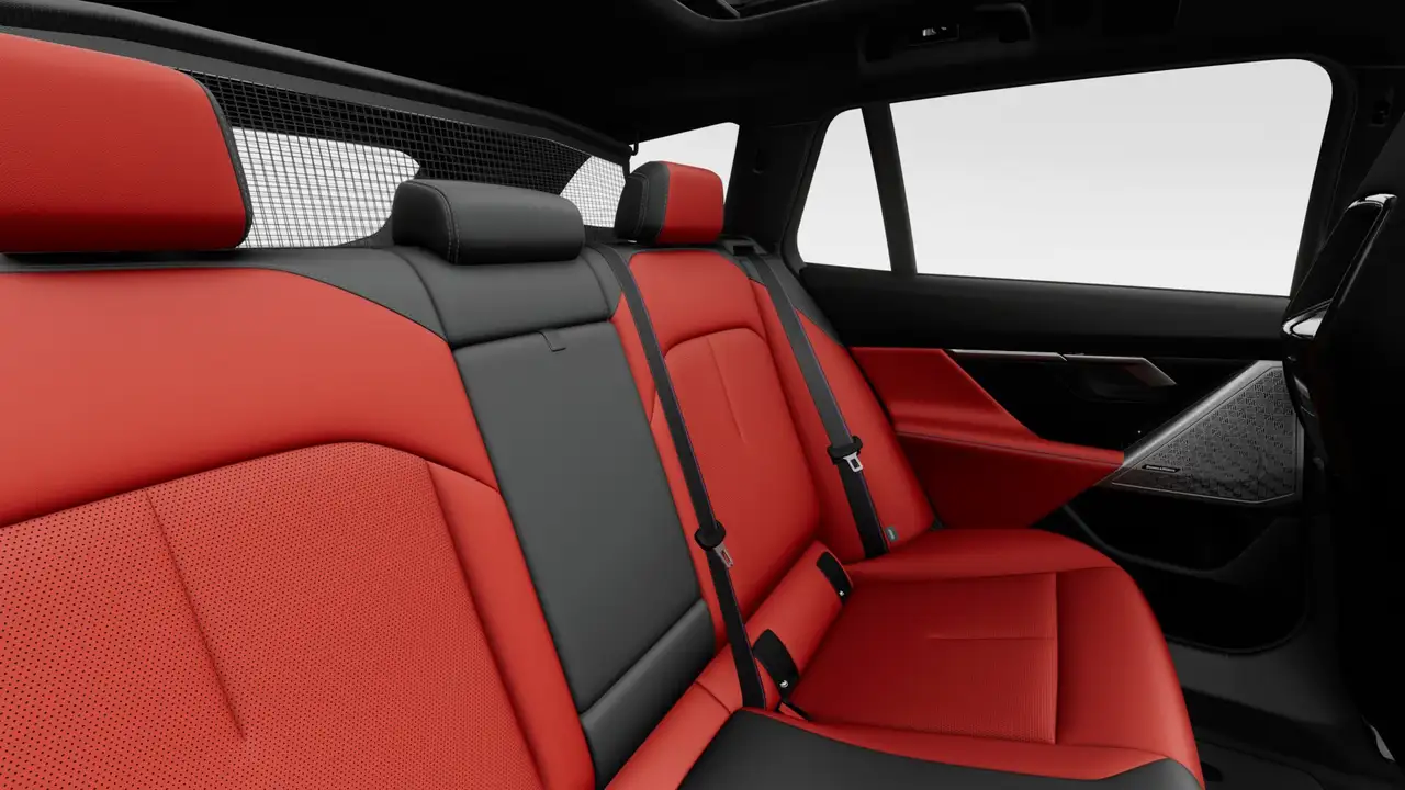 BMW M5 - Image 12