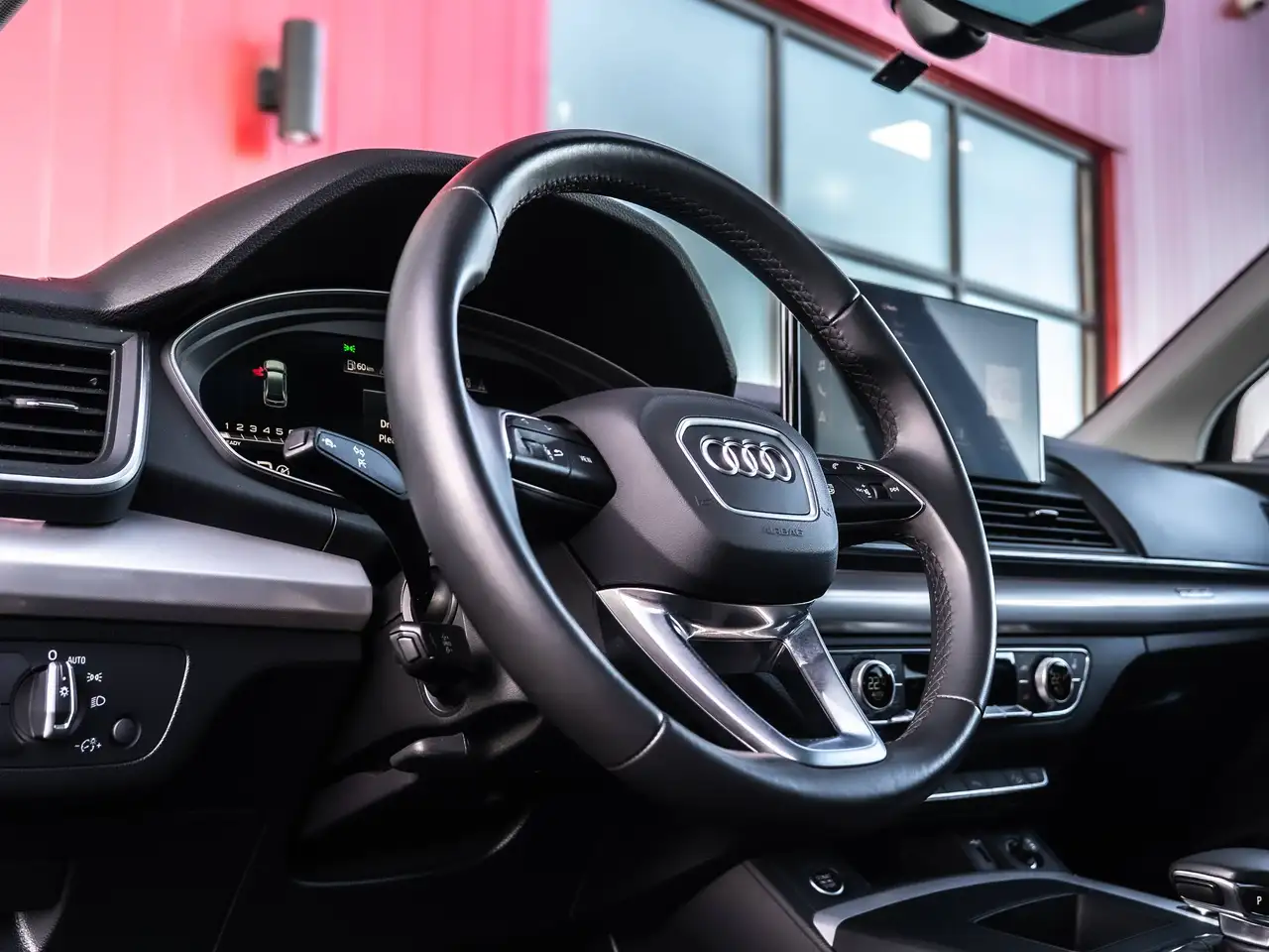 Audi Q5 - Image 9