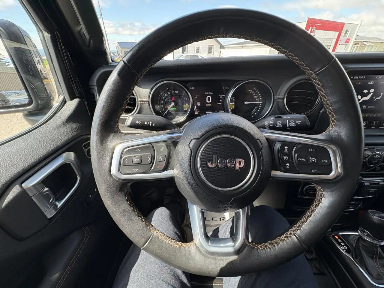 Jeep Wrangler - Image 20