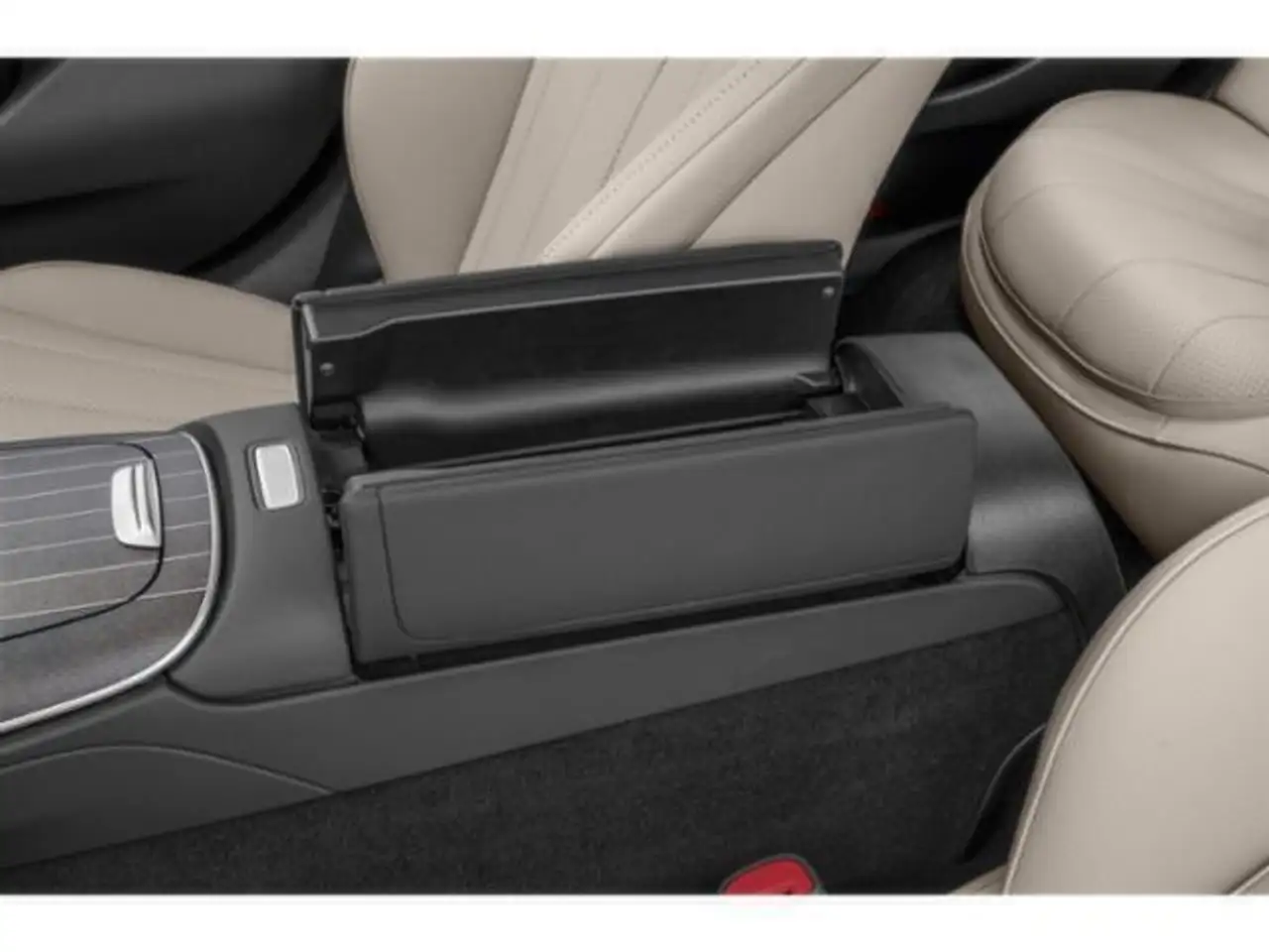 Mercedes-Benz E-Class - Image 11