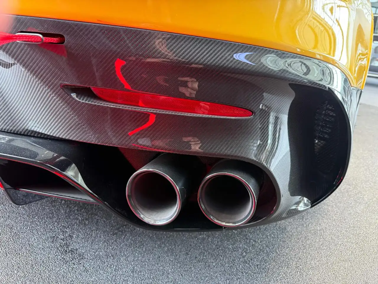 Mercedes-Benz AMG GT - Image 25