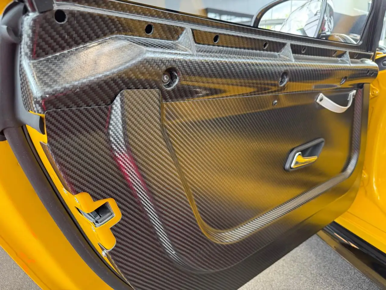 Mercedes-Benz AMG GT - Image 34
