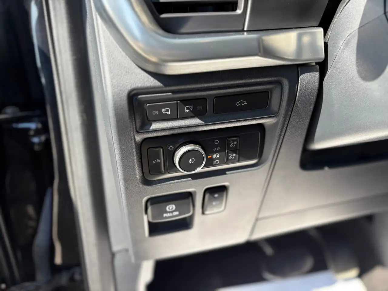 Ford F-150 - Image 17