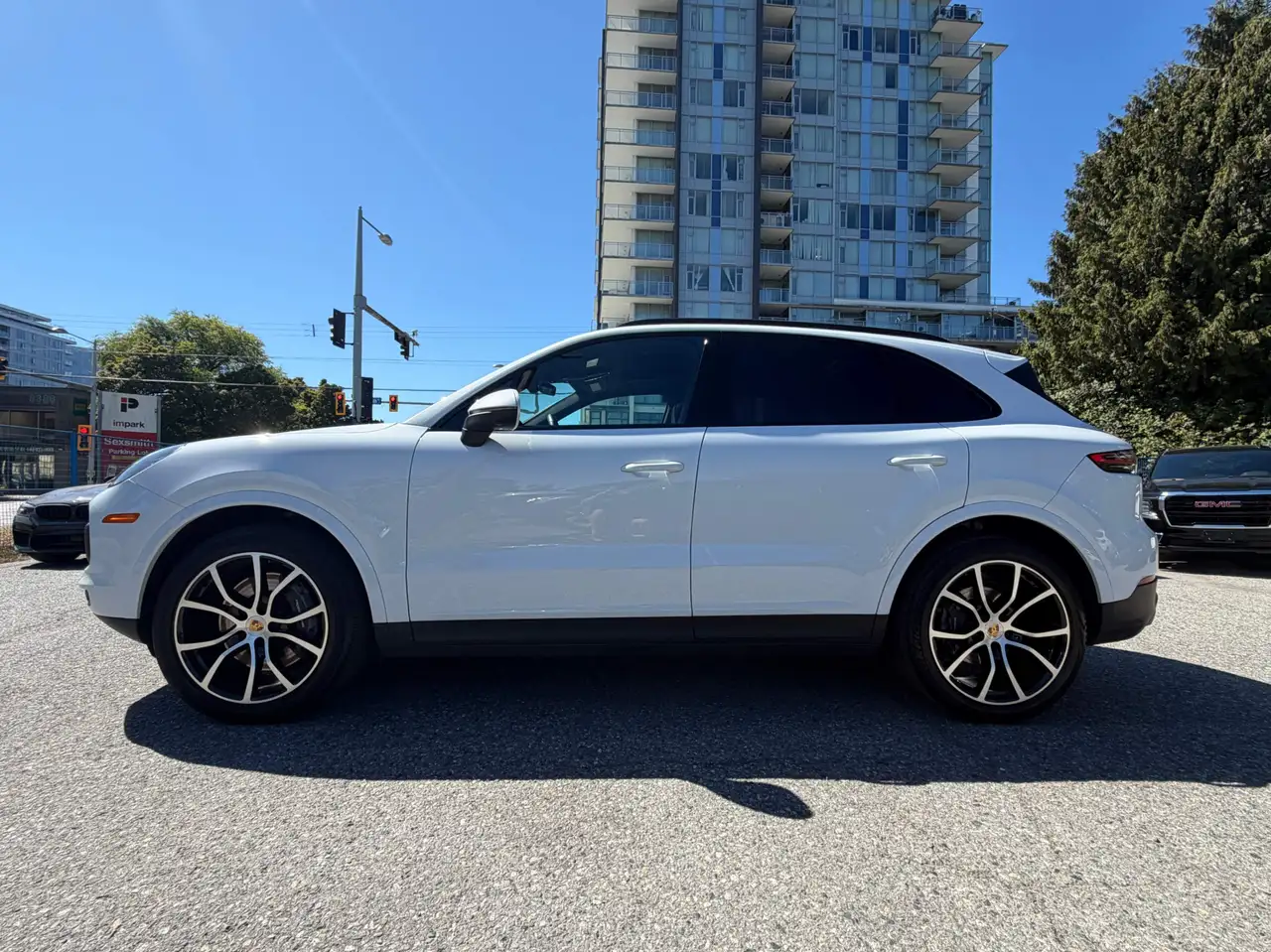 Porsche Cayenne - Image 5
