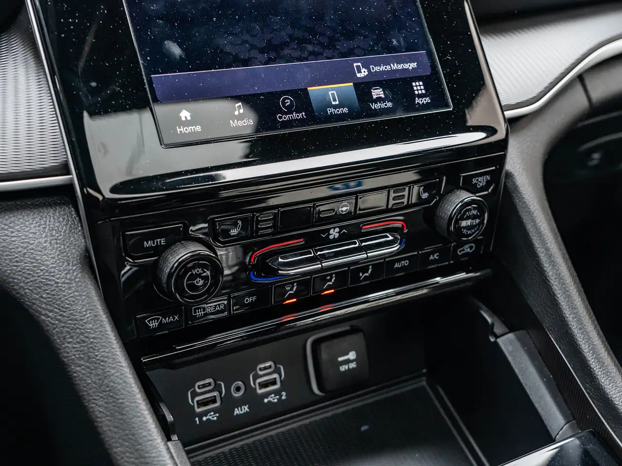 Jeep Grand Cherokee - Image 17