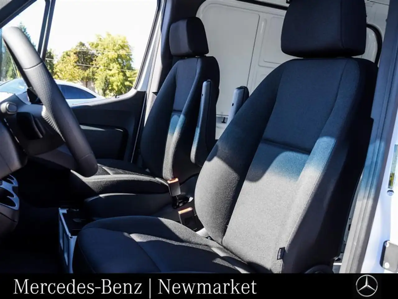 Mercedes-Benz Sprinter - Image 18
