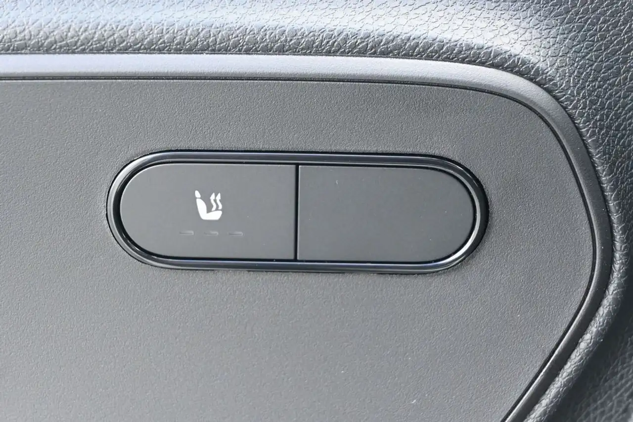 Mercedes-Benz Sprinter - Image 21