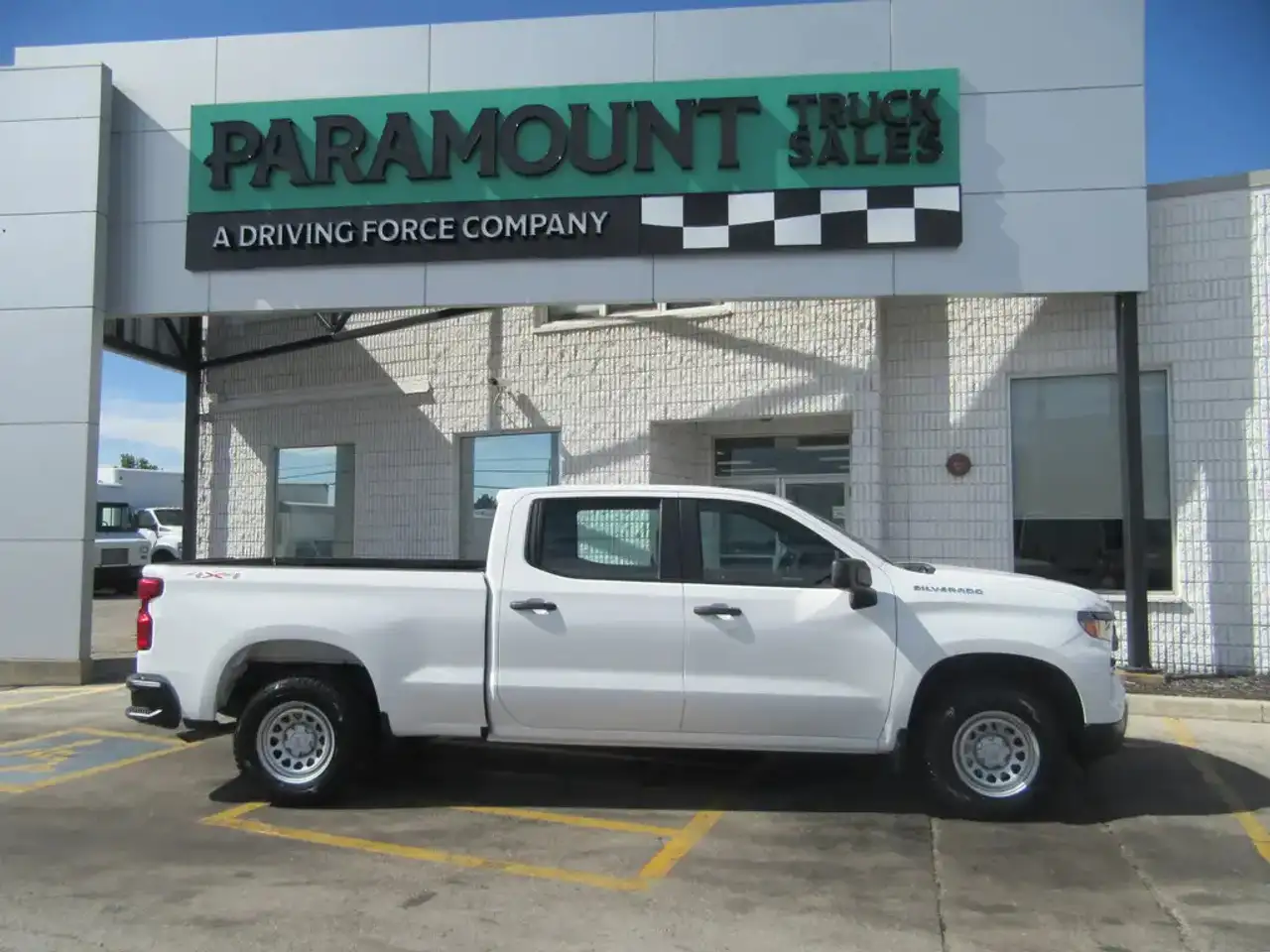 Chevrolet Silverado 1500 - Image 7
