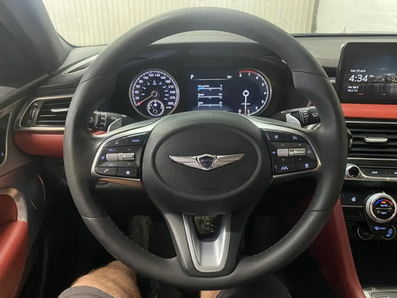 Genesis G70 - Image 23