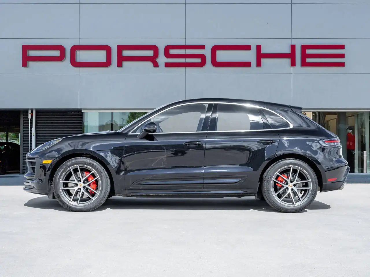 Porsche Macan - Image 2