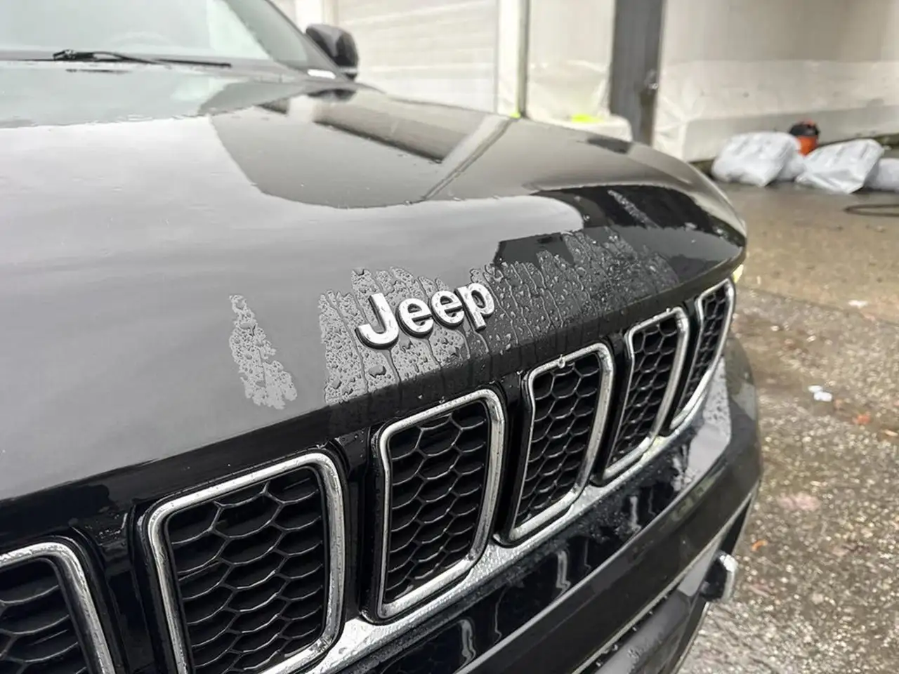 Jeep Grand Cherokee - Image 10