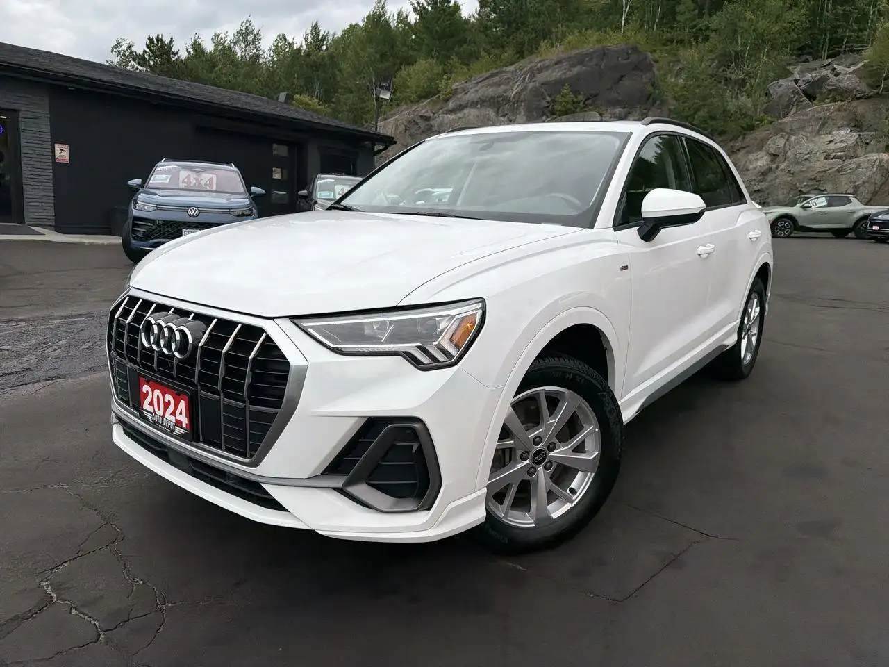 Audi Q3 - Image 1